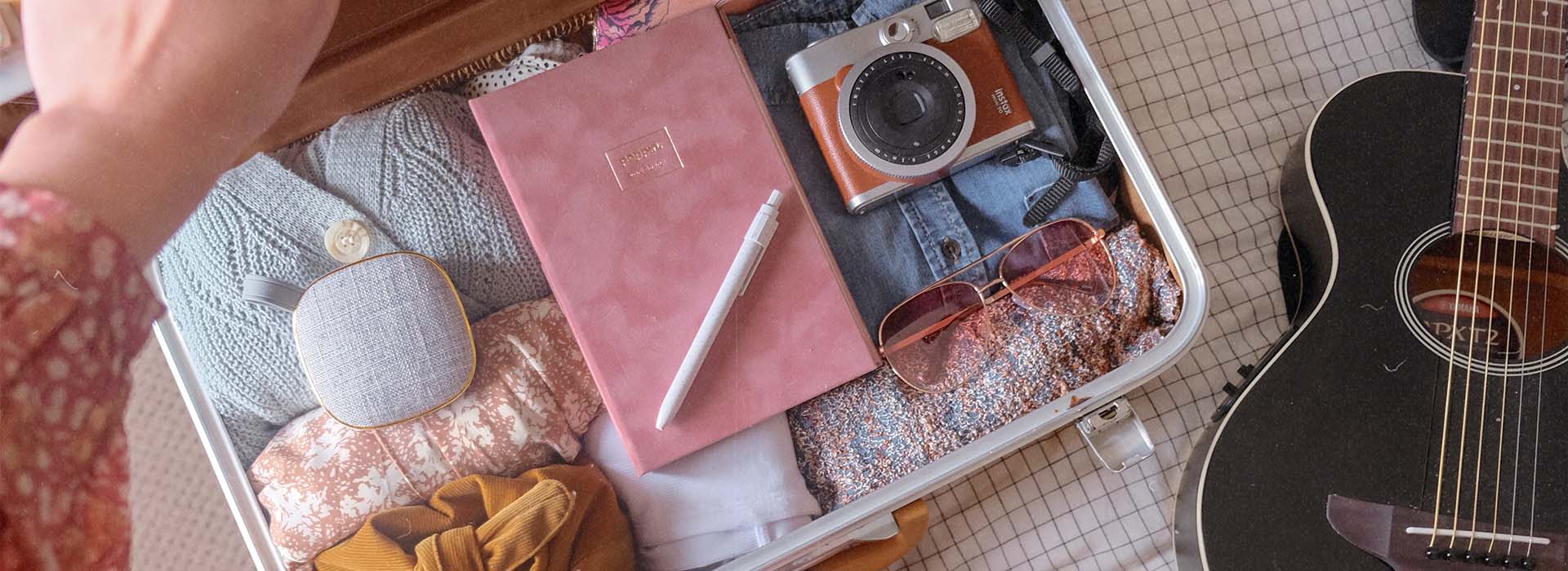 Схема укладки вещей в чемодан