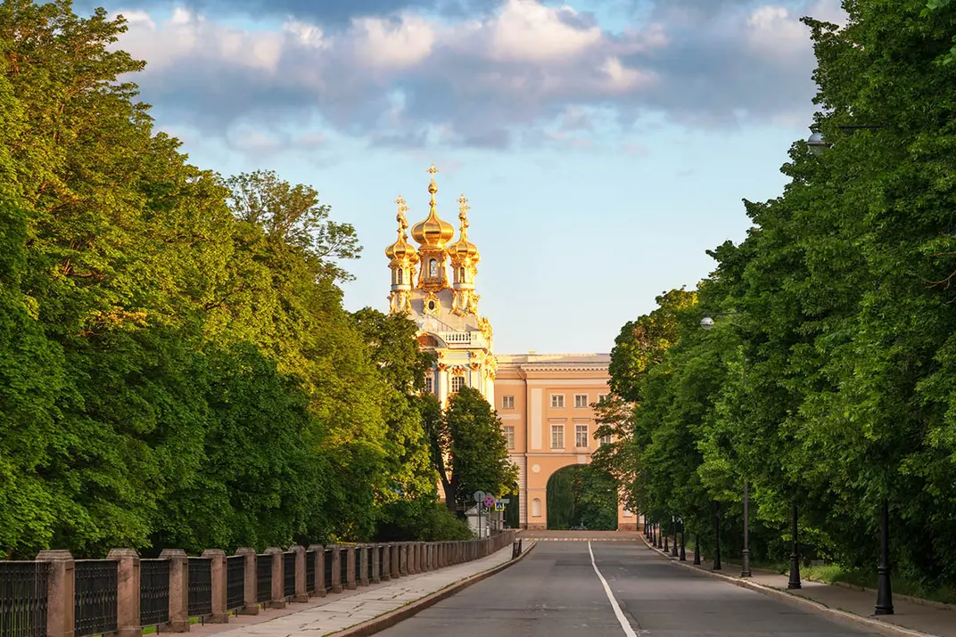 Дорога к церкви Вознесения Христова в Пушкине