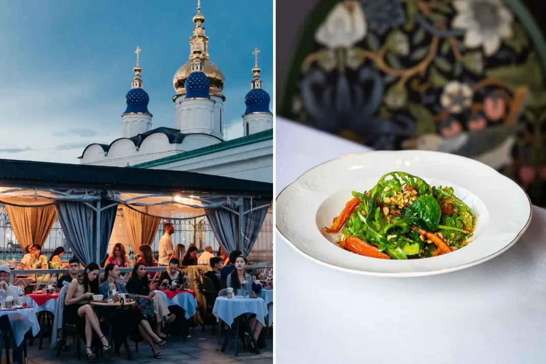 Летняя веранда и салат из меню ресторана Дворцовая в Тобольске