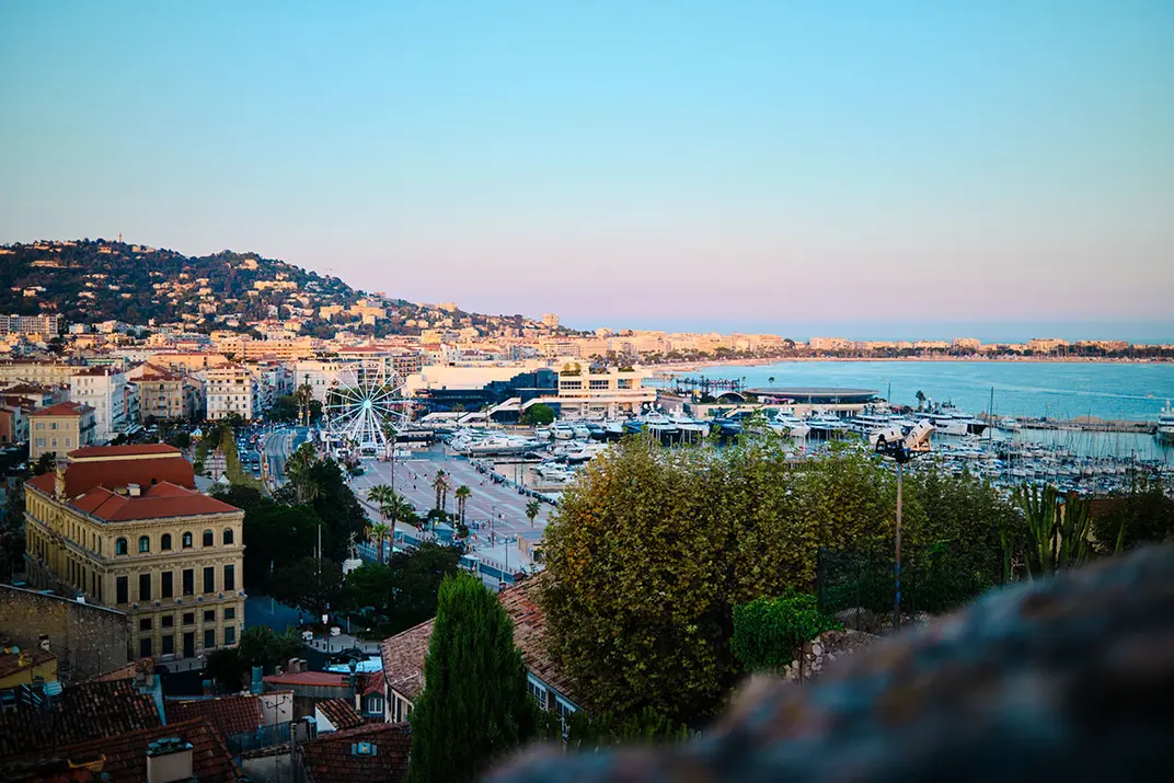 Парфюм, «космические» бухты и живопись. Что посмотреть в Ницце и окрестностях