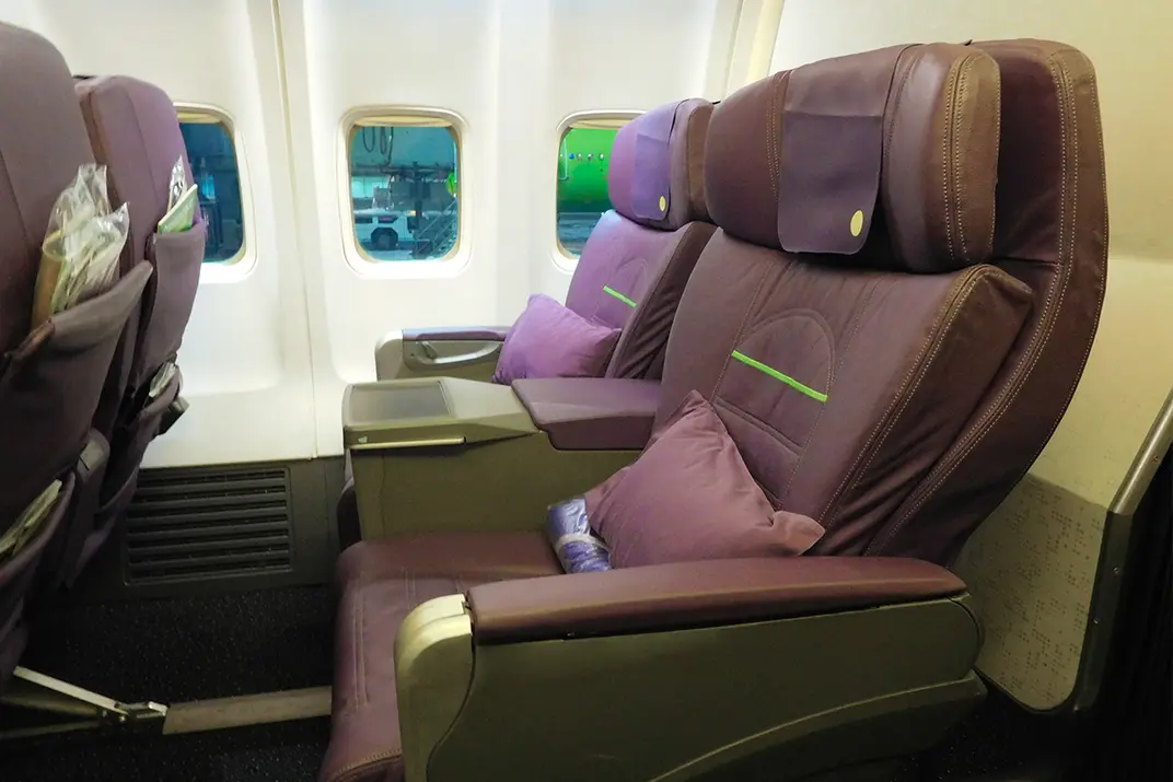 Бизнес-класс в Boeing 737-800 авиакомпании S7 Airlines