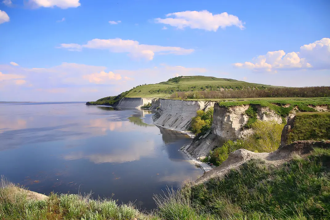 Утес степана разина на волге, саратовская область