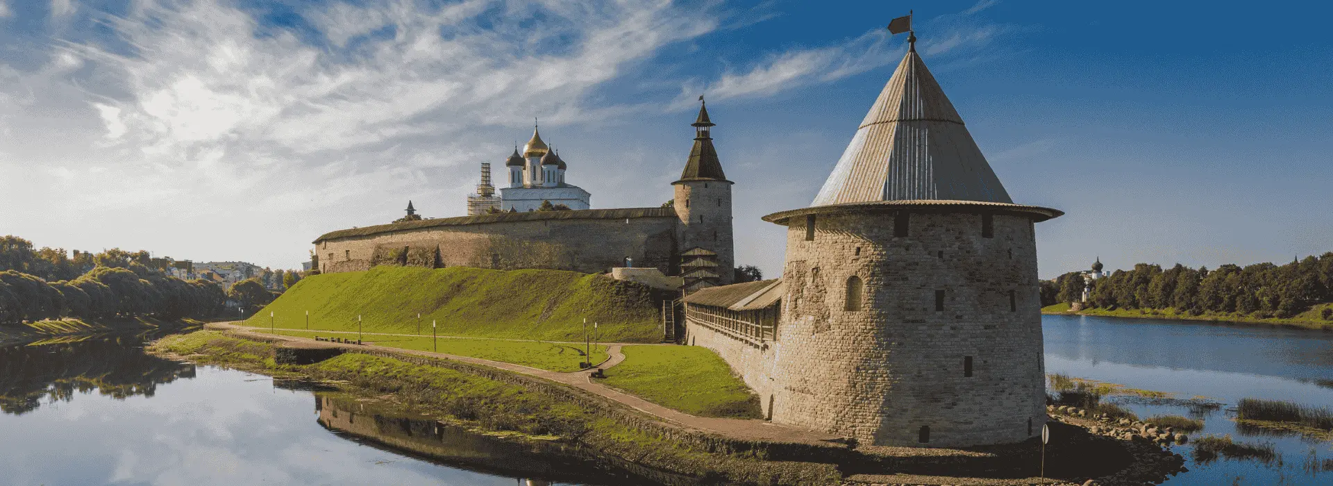 На слиянии двух рек