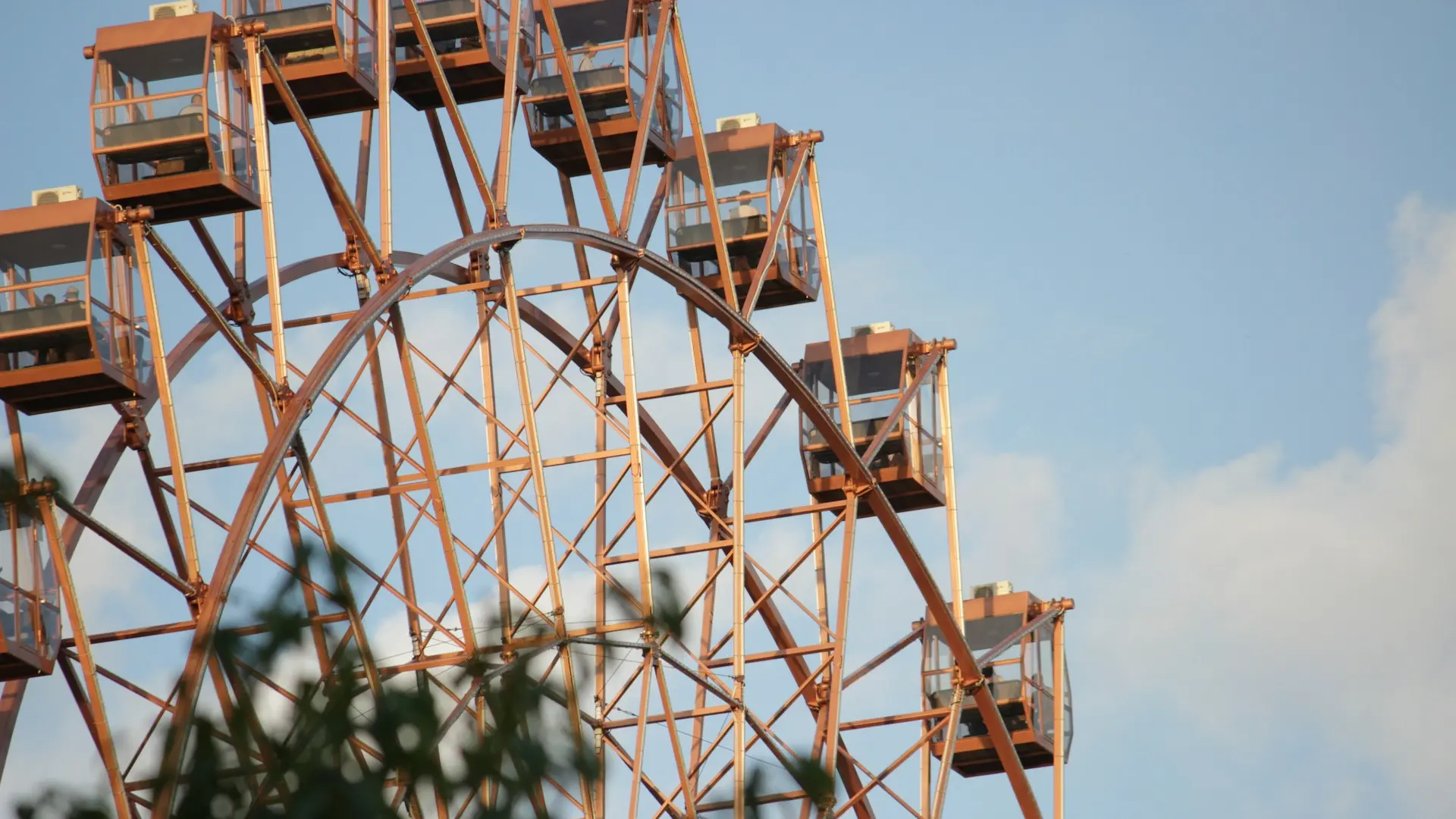 Что общего между Новосибирском и Гонконгом?