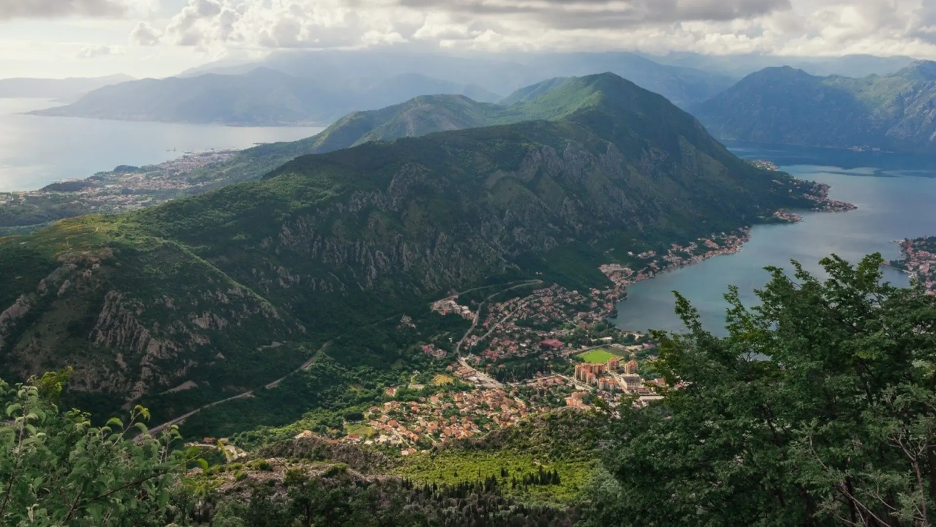 Пеший Врмац