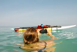 С веслом вокруг света. Что такое SUP-серфинг и где его опробовать