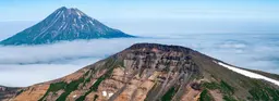 «На нас падали камни с небес»: как мы ходили в поход по курильским вулканам