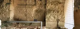 10 необычных зданий под землей