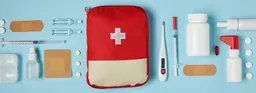 Как собрать аптечку в путешествие
