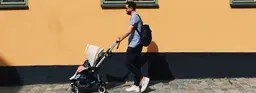 Как перевозить детскую коляску в самолете