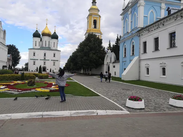 Соборная площадь Коломенского Кремля