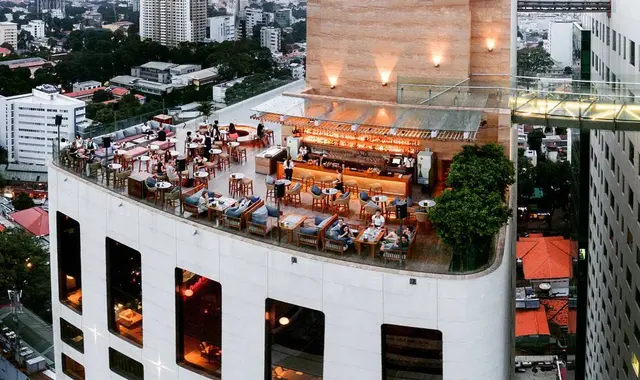 SOCIAL CLUB